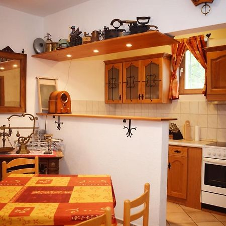 זלקרוס Varga Apartmanhaz מראה חיצוני תמונה